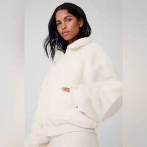 Alo Sherpa Edge Bomber Size M NWT